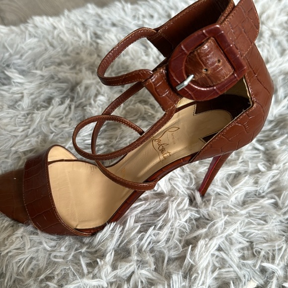 Gorgeous Christian Louboutin Strappy Sandals - Picture 4 of 4